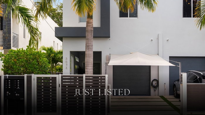 ✨JUST LISTED✨
