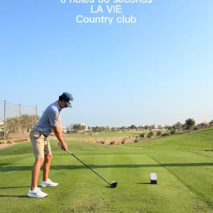 Tour pro golf