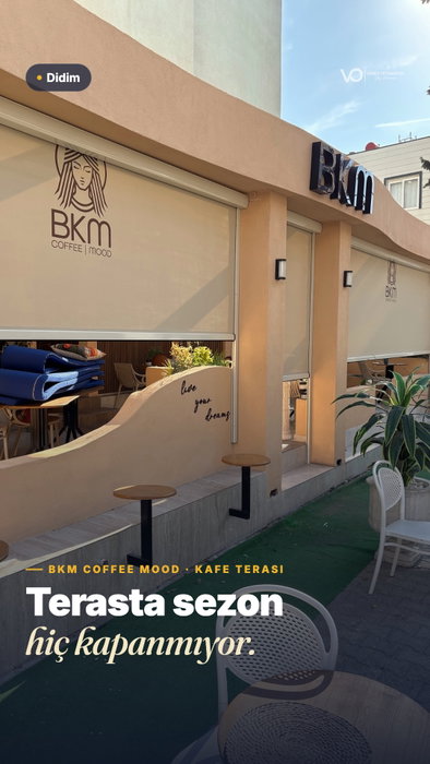 Didim'de BKM Coffee Mood: terastaki masalar rüzgârlı öğlenle