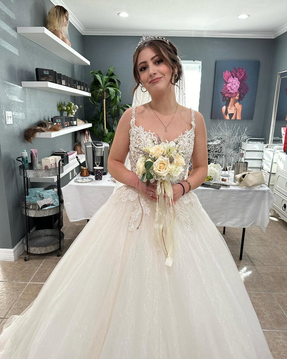 Yes we do brides hair ❤️congratulations to our beautiful bride!!