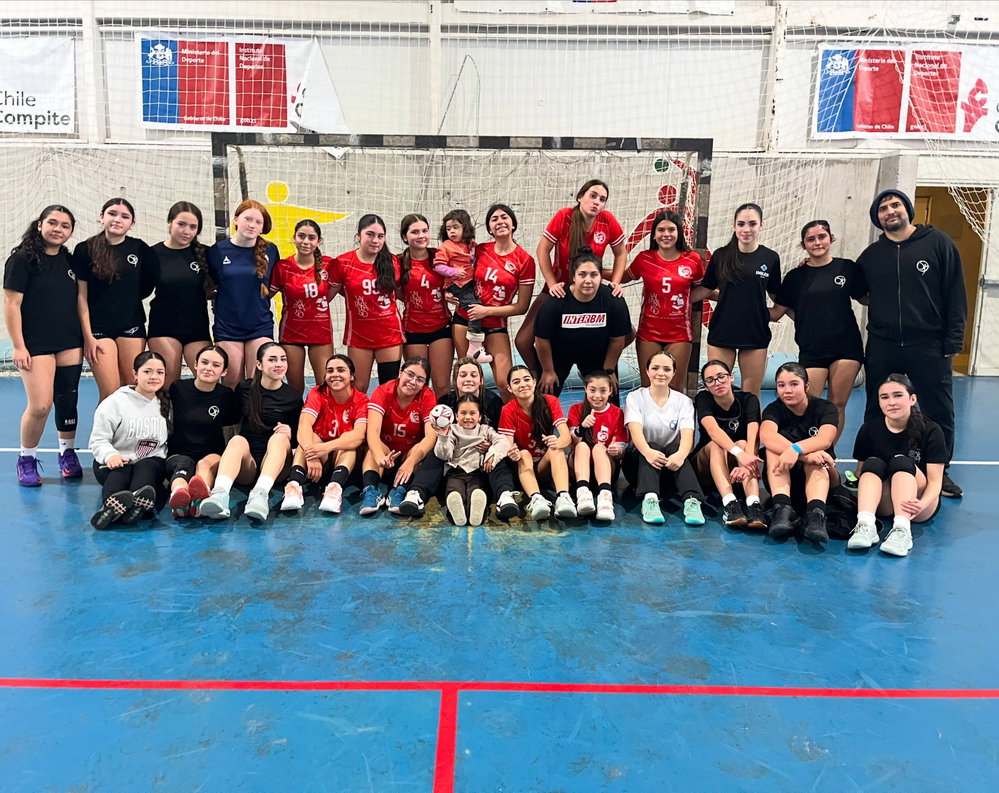 Sábado de amistosos 🤾
Un entretenido encuentro amistoso disfrutaron este sábado nuestros cadetes y cadetas junto a los 