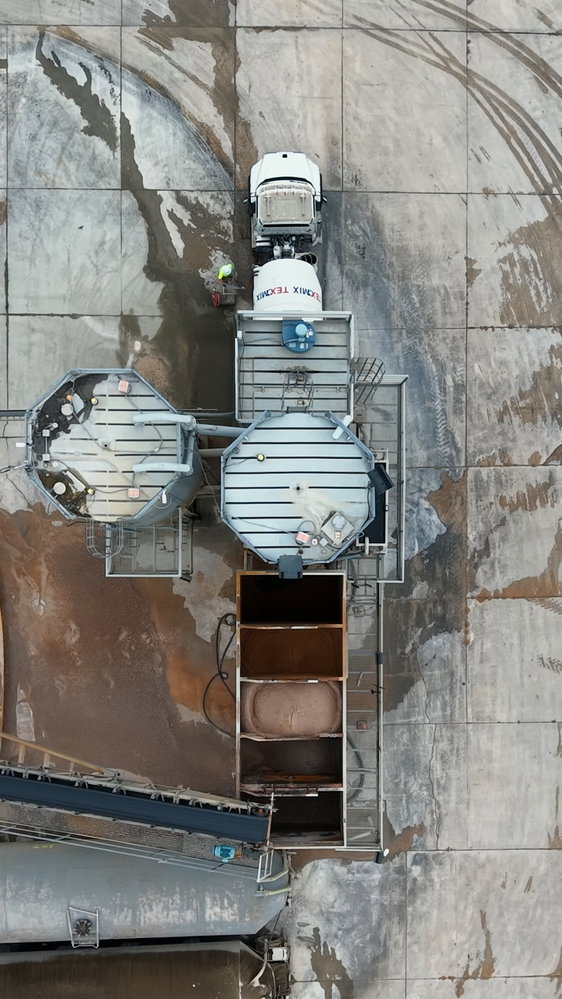Supplying the Texas Hill Country, one batch at a time.

The CON-E-CO ALL-PRO built to keep concrete moving and material flowing.