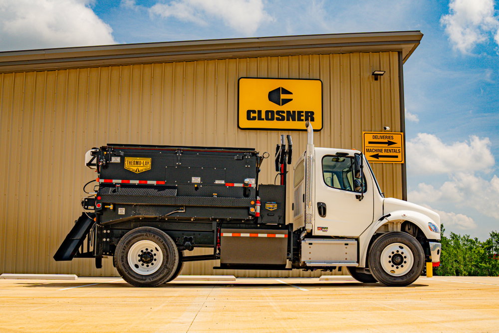 The first Thermo-Lay Patch Truck has officially landed at Closner Equipment.
We're excited to bring this innovative solution to Texas contractors. Engineered to tackle pothole repairs and pavement maintenance, this machine is designed to make patching faster, cleaner, and more efficient.
Safe to say this one is turning heads already. 🔥