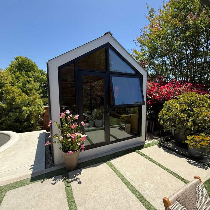 This lovely #vosbunkie in California is what backyard work-meets-play is all about. Clients really love the peaked roof, the awning and side window for cross flow.

This client spec'd a wall-to-wall fixed desk and brought the rest themselves. Super simple and effective. The home office is still a popular choice for those seeking separation yet staying close to home.

#backyarddesign #homeofficeinspiration #workspacegoals #outdoorliving #interiordecor #homeoffice