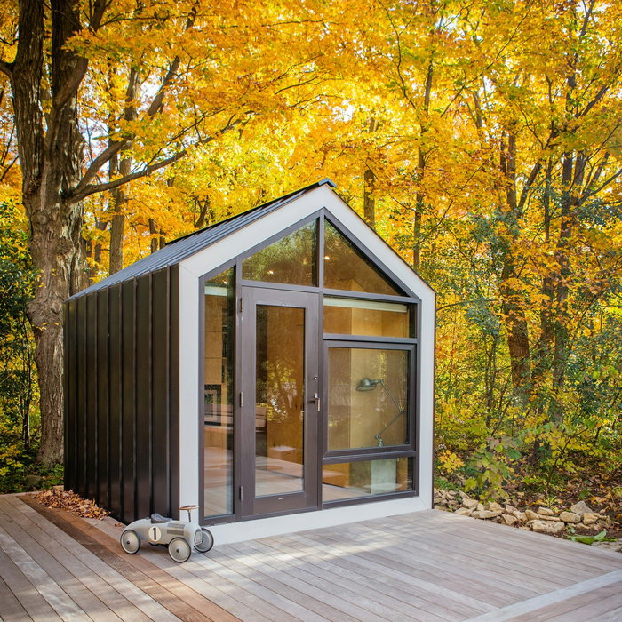 Hello October. Here's an oldie but a goodie from Caledon Ontario. #vosbunkie