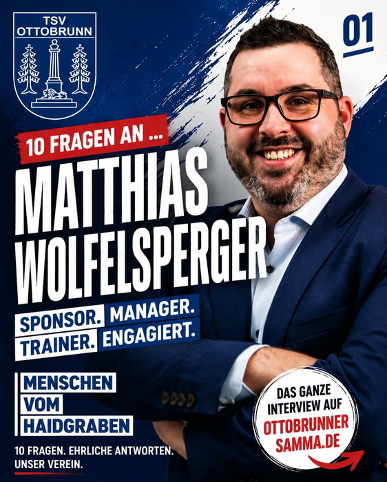 „GANZ KLAR DIE U12.“
Glasfaser kann man planen. Ein Helles kann man brauen. Aber eine U12 beim Eckball richtig hinzustellen? Viel Erfolg. 😄

Es gibt Leute, die unterstützen einen Verein. Und dann gibt es Matze Wolfelsperger.

Sponsor beim TSV, Unternehmer mit ZAWO, bei Ottobräu dabei, Trainer unserer U12 und jetzt auch noch Kandidat für den Gemeinderat. Irgendwann musste die Frage also raus: Matze, willst du Ottobrunn eigentlich Stück für Stück übernehmen?

Entwarnung. Vorerst. 🍺

Für unsere Reihe „10 Fragen an … Menschen vom Haidgraben“ haben wir Matze etwas genauer auf den Zahn gefühlt. Und ziemlich schnell wird klar: Trainer ist bei ihm eigentlich nur die halbe Wahrheit.

Während Sven – mit dem kleinen Vorteil, noch aktiv beim FC Bayern Ü50 zu kicken – schwerpunktmäßig das Training übernimmt, sieht Matze seine Rolle ziemlich klar: Manager.

Spieltage, Freundschaftsspiele, Turniere, Organisation. Bei Taktik und Aufstellung wird gemeinsam entschieden. Und vermutlich auch mal etwas länger diskutiert. Gehört dazu.

Mein persönliches Highlight ist aber der Vergleich zwischen ZAWO und Jugendfußball.

Im Unternehmen muss am Ende alles exakt passen. Beim Fußball erklärst du vor dem Eckball, wer wo steht – und kurz danach stehen drei am kurzen Pfosten und einer überlegt noch, was eigentlich besprochen wurde.

Jugendfußball halt.

Und genau da steckt auch mehr dahinter: Nicht alles kontrollieren. Die Jungs selbst entscheiden lassen. Fehler zulassen. Geduld haben. Und sich über die kleinen Fortschritte freuen.

Bei unserer inoffiziellen FIFA-Trainerkarte bekommt Sven übrigens den Bayern-Bonus bei Fußballkompetenz. Matze holt seine Punkte bei Menschenführung zurück.

Und Ottobräu? Natürlich auch Thema. Das Fußballmodell klingt bei Matze nämlich verdächtig einfach: Sven macht den sportlichen Teil, alle dürfen mitreden – und Matze kümmert sich danach um die Getränke.

Da schließt sich der Kreis. 🍺

Das komplette Interview gibt’s jetzt auf ottobrunnersamma.de.

Denn genau darum geht’s bei Menschen vom Haidgraben: um die Leute, die ihre Zeit, ihre Ideen und manchmal auch ihre Nerven in diesen Verein stecken.