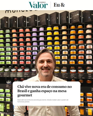 Há quem ainda associe o chá a hábitos do passado. Mas, cada vez mais, os brasileiros têm colocado a bebida no centro da mesa, incorporando-a