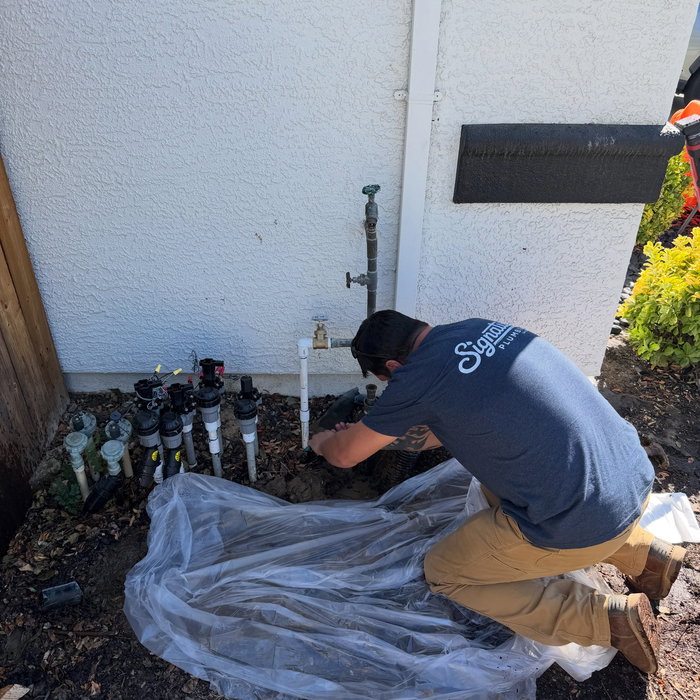 💧🔧 Another Water Main Repair Completed by Signature Plumbing! What started as a leaking 