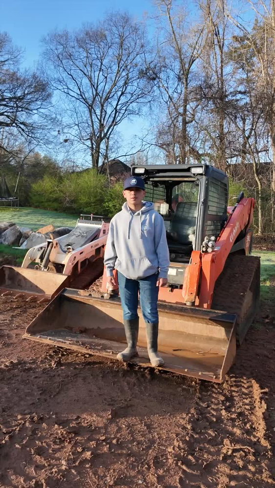 Our CEO Jr. is back on site again.
Walking us through what to expect today and