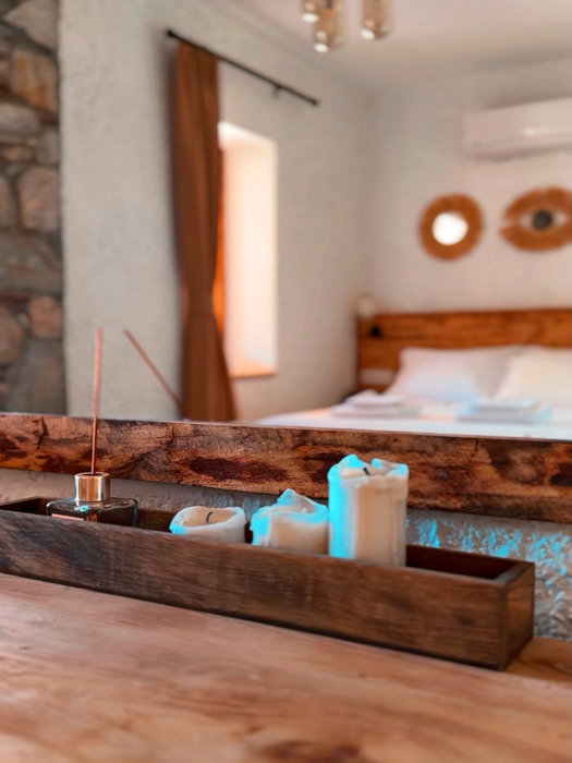 7011 Dadya Rooms’ta her köşe, Eski Datça’nın kendine özgü ruhunu biraz daha yakı