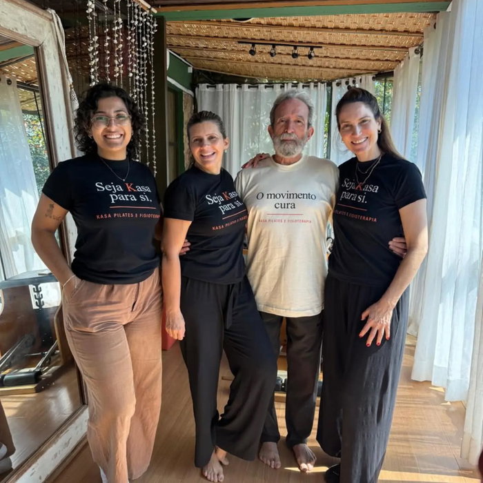 Tem gente que vem para fazer Pilates e, quando percebe, já está literalmente vestindo a camisa da Kasa. 😍🧡

E a gente 