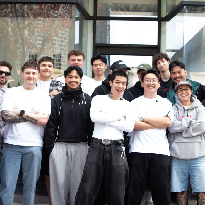 THE COMMUNITY.
UR Studio look & learn.
#barber #hairdreser #mebourne #workshop #education