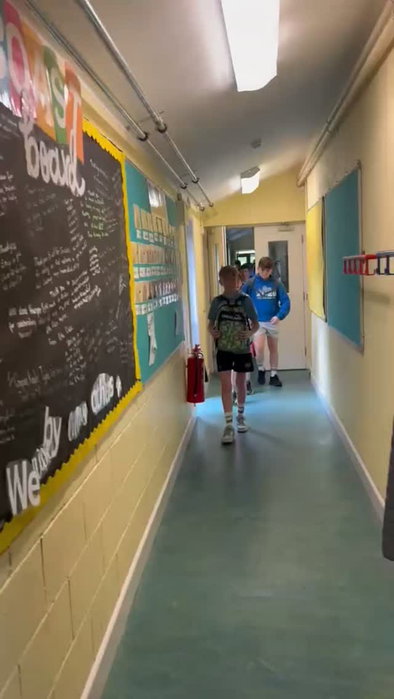 A beautiful guard of honour for our amazing 6th class as they walk out of these doors for the very last time. 🎓😭