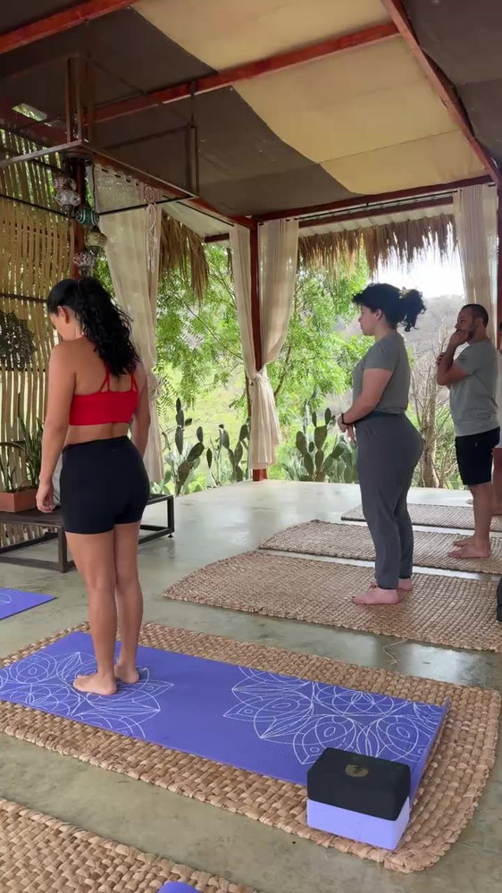 Yoga Izota