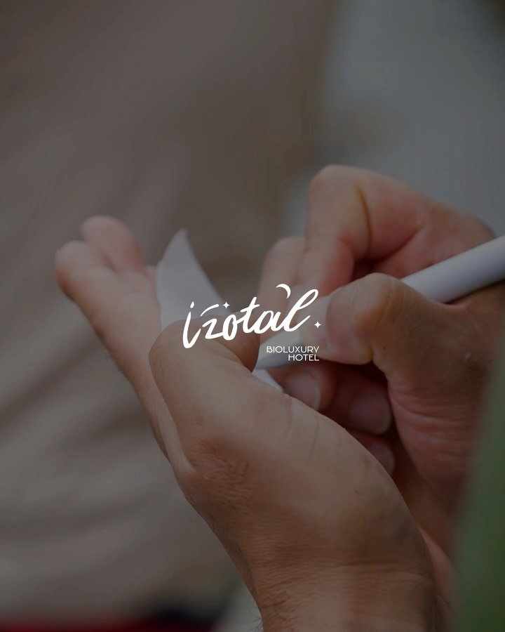 Todo gran cambio comienza con una intención.
La intención de descansar.
De reconectar con quienes amas.
De recuperar energía.
De volver a sentir calma.
De regalarte tiempo para ti.
A veces creemos que necesitamos un destino diferente.
Pero lo que realmente necesitamos es una experiencia que nos permita volver a lo esencial.
En Izotal, cada espacio, cada experiencia y cada momento está diseñado para ayudarte a transformar esas intenciones en recuerdos, bienestar y conexión real.
Porque las mejores vacaciones no son las que te alejan de tu vida.
Son las que te ayudan a volver mejor a ella.
📲 Escríbenos y descubre la experiencia Izotal.