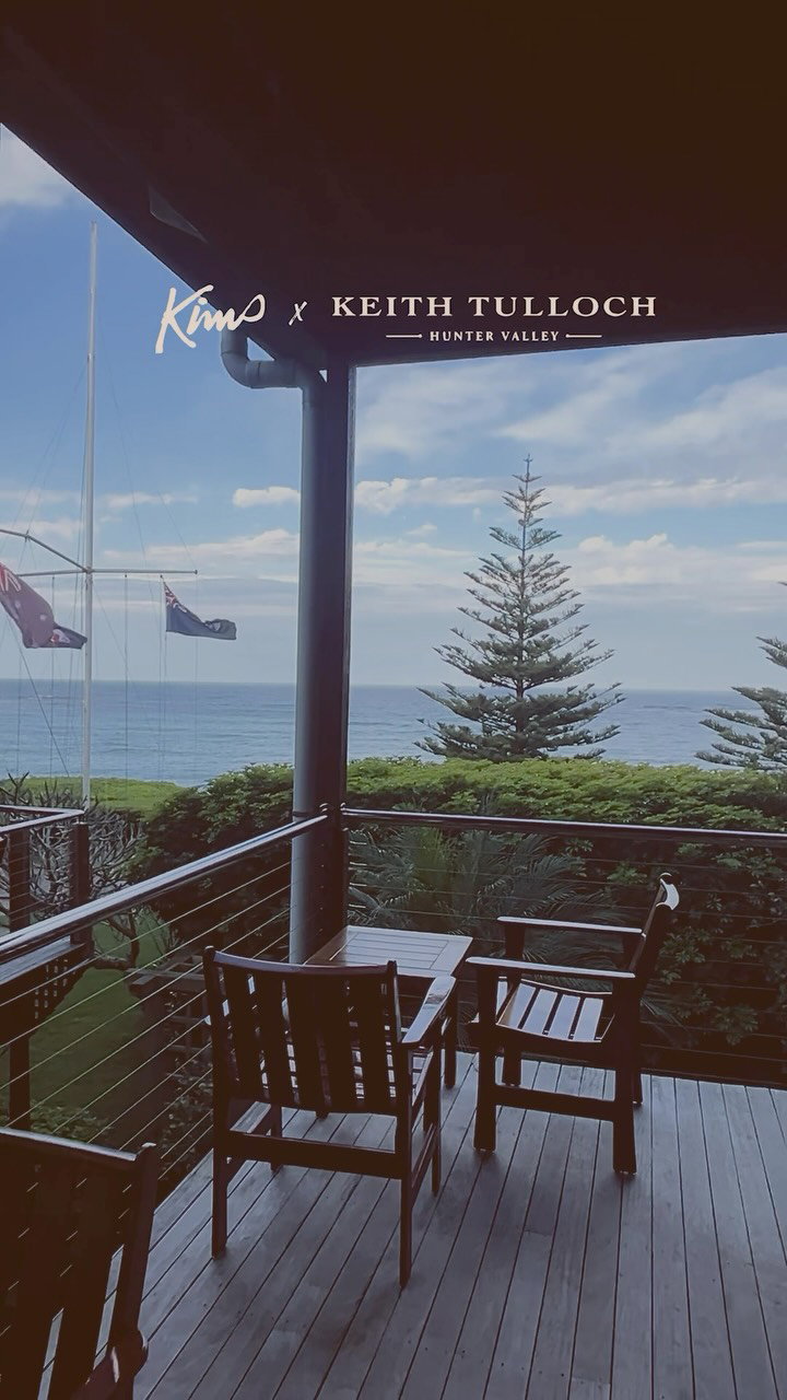 🍷 Don’t wish you were there… be there! Book yourself in for one (or both) of our final two tastings for the month with @keithtullochwine It’s hard to resist an afternoon of sips by the sea, join us from 3–5pm. Book now on Opentable, via our website, or reception 43321566 🌴 #kimsbeachsideretreat #winetastingcentralcoast #keithtullochwines #toowoonbay #lovecentralcoastnsw