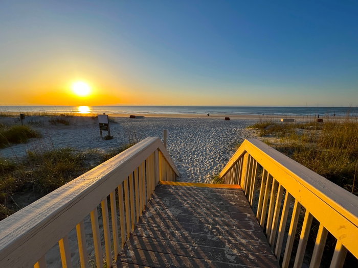 A sunrise hits differently on Hilton Head Island, especially when your morning view is the Atlantic at Palmetto Dunes Resort! 😍☀️🌅🌊

Visit the link in our bio for details about our beautiful three miles of beachfront!