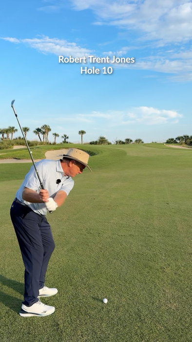 Play one of our most popular holes ⛳️🌊 with Doug Weaver, Director of Golf Instruction at Palmetto Dunes Golf Academy, as he breaks down the strategy for playing our Signature Hole 10 at the Robert Trent Jones Golf Course on Hilton Head Island! 🌊⭐️

Take in the view. Trust the strategy. And enjoy the shot. 🏌️‍♂️ Book your tee at any of our three championship golf courses by visiting the ‘Golf’ link in our bio.