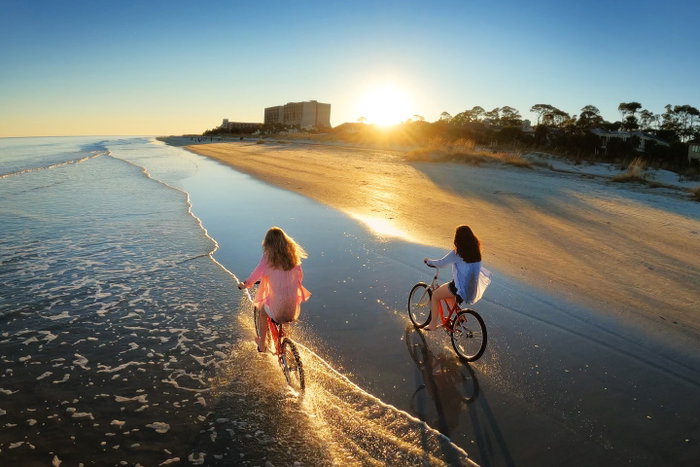 Fall is a magical time to experience Hilton Head bike rentals — mild weather, fewer crowds, beautiful scenery, and unmatched freedom. 🚴‍♂️🌴

Visit the 'Hilton Head Outfitters' link in our bio for more information on bike trails and to reserve your bike rentals through Hilton Head Outfitters, located inside Palmetto Dunes Resort.