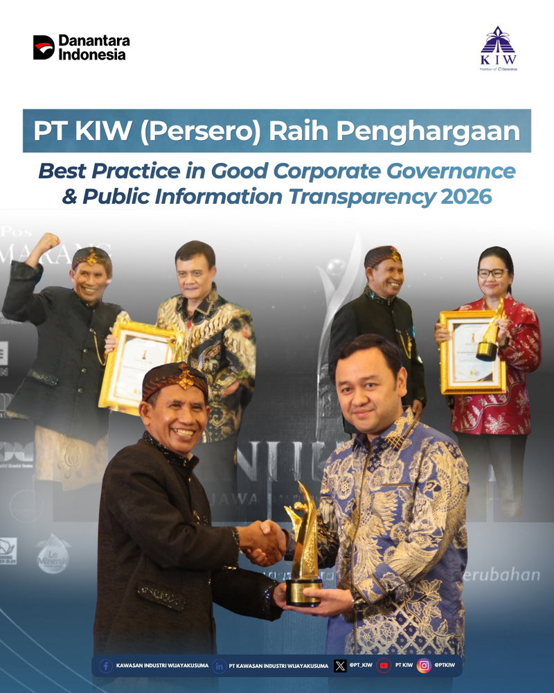 PT Kawasan Industri Wijayakusuma (Persero) kembali memperoleh apresiasi atas komitmennya dalam menerapkan tata kelola perusahaan yang baik dan keterbukaan informasi publik.

Dalam ajang Anugerah Jawa Pos Radar Semarang 2026, PT KIW (Persero) meraih penghargaan “Best Practice in Good Corporate Governance & Public Information Transparency 2026”. Penghargaan tersebut diterima langsung oleh Direktur Utama PT KIW (Persero), Bapak Rezza Arief Budy Artha.
Malam Anugerah Jawa Pos Radar Semarang 2026 turut dihadiri Gubernur Jawa Tengah, Bapak Ahmad Luthfi, serta Wali Kota Semarang, Ibu Agustina Wilujeng Pramestuti, bersama para kepala daerah, pimpinan institusi, pelaku usaha, dan tokoh inspiratif lainnya. 

Pada kesempatan tersebut, Gubernur Jawa Tengah Ahmad Luthfi turut menerima penghargaan sebagai Kepala Daerah Penggagas Program Sekolah Kemitraan Pertama di Indonesia, sementara para kepala daerah dari sejumlah wilayah di Jawa Tengah juga menerima apresiasi atas kontribusi dan inovasi masing-masing. 

PT KIW (Persero) menyampaikan selamat dan apresiasi kepada Bapak Gubernur Jawa Tengah Ahmad Luthfi, Ibu Wali Kota Semarang Agustina Wilujeng Pramestuti, serta seluruh penerima penghargaan atas berbagai inovasi dan kontribusi yang telah diberikan bagi masyarakat dan pembangunan Jawa Tengah.

Bagi PT KIW (Persero), penghargaan ini menjadi apresiasi sekaligus motivasi untuk terus memperkuat penerapan Good Corporate Governance (GCG) dan Public Information Transparency dalam setiap proses bisnis dan tata kelola perusahaan.

PT KIW (Persero) meyakini bahwa tata kelola yang baik, transparansi, dan akuntabilitas merupakan fondasi penting dalam membangun perusahaan yang profesional, terpercaya, adaptif, dan berkelanjutan.

Apresiasi ini menjadi semangat bagi seluruh insan PT KIW (Persero) untuk terus menghadirkan best practices, meningkatkan kualitas tata kelola, serta memberikan nilai tambah bagi masyarakat dan seluruh stakeholders.

#PTKIW #KIWPersero #DanantaraIndonesia #HoldingBUMNDanareksa #AnugerahJawaPosRadarSemarang2026 #GoodCorporateGovernance #GCG #PublicInformationTransparency #KeterbukaanInformasiPublik