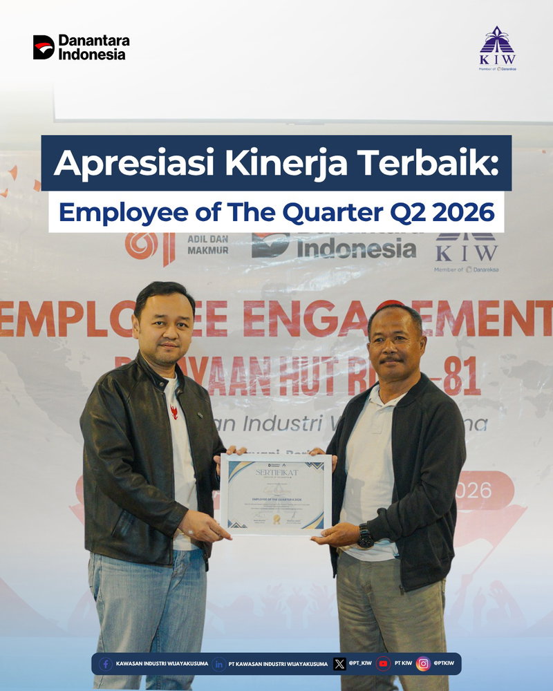 Komitmen, dedikasi, dan konsistensi dalam memberikan kontribusi terbaik kembali mendapatkan apresiasi di PT Kawasan Industri Wijayakusuma.

Melalui program Employee of The Quarter, PT KIW secara resmi memberikan penghargaan untuk periode Quarter 2 Tahun 2026 (April–Juni) kepada Edy Suryono, selaku Maintenance Department Head, yang berhasil meraih poin tertinggi berdasarkan sistem penilaian perusahaan.

Penilaian dilakukan secara objektif melalui berbagai indikator, meliputi aspek kedisiplinan, partisipasi aktif dalam kegiatan perusahaan, serta capaian kinerja selama periode berjalan. Hasil tersebut menunjukkan bahwa Edy Suryono mampu mempertahankan konsistensi dan memberikan kontribusi nyata dalam mendukung operasional serta pengembangan perusahaan.

Penghargaan diserahkan secara langsung oleh Reza Artha, Direktur Utama PT Kawasan Industri Wijayakusuma, sebagai bentuk apresiasi atas dedikasi yang telah ditunjukkan sekaligus sebagai motivasi bagi seluruh insan perusahaan untuk terus meningkatkan profesionalisme dan semangat berkinerja unggul.

Program Employee of The Quarter merupakan salah satu wujud komitmen PT KIW dalam membangun budaya kerja yang positif, kompetitif, dan berorientasi pada pencapaian kinerja terbaik.

Selamat kepada Edy Suryono atas pencapaian yang diraih. Semoga prestasi ini menjadi inspirasi bagi seluruh #KIWinners untuk terus memberikan kontribusi terbaik bagi kemajuan perusahaan.

#PTKIW #KIWinners #EmployeeOfTheQuarter #HoldingBUMNDanareksa #DanantaraIndonesia