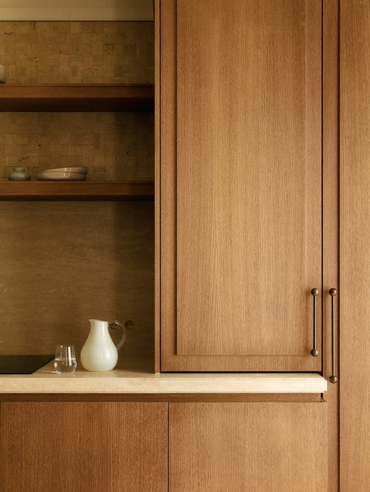 Highstay instagram Luxury lives in the details.
From the texture of the wood to the precision of each finish, every element has been thoughtfully designed to create spaces that feel both timeless and deeply welcoming.
Photos: @oracle_paris
