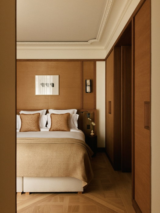 Highstay instagram Conceived as the most complete expression of the brand’s vision to date, L’Appartement Boétie reflects a fully internal creative process, from the layout itself to the smallest design details.

Photos: @oracle_paris