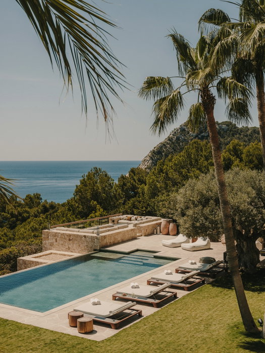 Highstay instagram Villa Infinity in Ibiza is a space that opens up to the outdoors, in constant dialogue with nature and the surrounding environment. It was designed as a retreat, a place to reconnect, where the gaze is constantly drawn to the horizon and the unbroken palette of blues stretching from the sea to the sky.

For any inquiries, please contact our team at the following address: sales@highstay.com.

Photos: @salvalopez & @oracle_paris