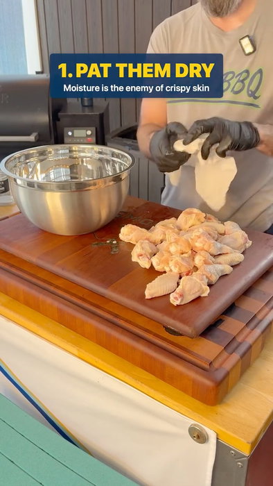 How to get crispy wings on a pellet grill. If your smoked wings come out rubbery, it's…