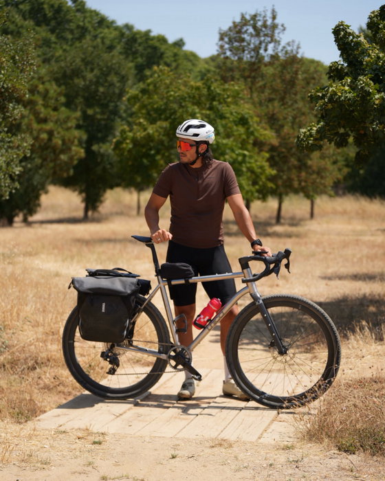 ¿Preparado para perderte? 🌍 La Unîca Tramuntana es tu compañera perfecta para el bikepacking. Carga tus alforjas y lánz