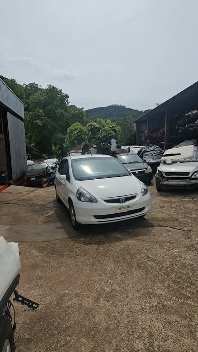 Honda Fit
Automático
2005

51 99645 0655
51 99558 1852
Falcão Auto Peças Filial
Encantado RS
CDV00837
Detran RS