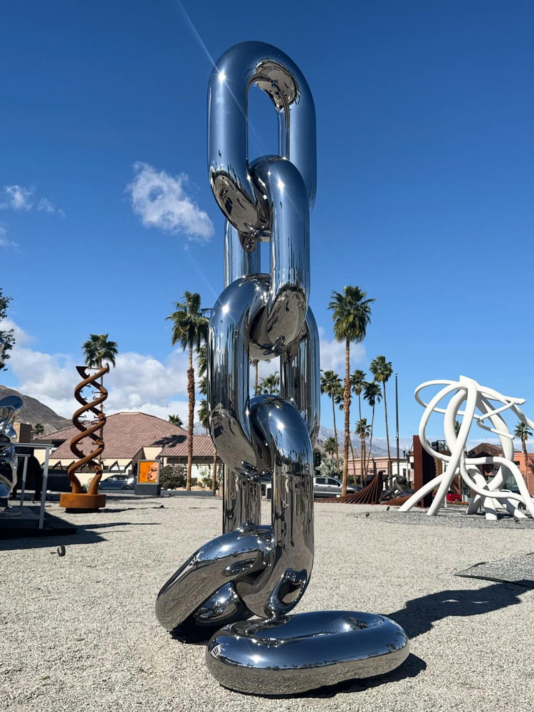BOUND ⛓️ 12 Ft | 356.76 cm | Stainless steel DNA 13ft | 396.24 cm | Corten Steel Constantin Ford On view at Melissa Morg