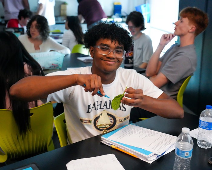 Madison Highland Prep on Instagram: 🌱 Science in action at Madison Highland Prep!

Students in Mr. Cuda’s class got hands-on with a pla