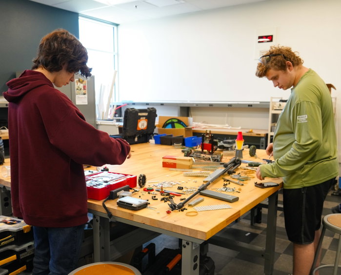 Highland Prep on Instagram: The future of STEM is looking bright! 🤖

Our VEX Robotics campers are collaborating, testing their 