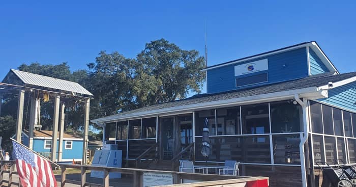 *Fall hours notice*
Starting November 1st our hours will be changing to our fall hours.
They will be:
*closed on Tuesdays
*All other days we will start closing at 5.

The weather has been beautiful and the fish have been biting!! Still plenty of boating to be done!😁

If you have any questions, please don't hesitate to ask.