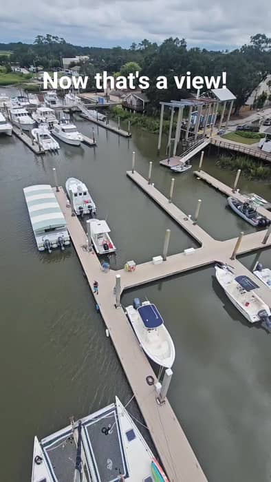 Sun Life Marina looking mighty pretty from this view, don't you think?🤩