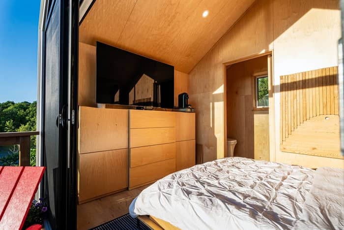 The Bunkie That Does It All

Workday ➡️ Guest stay in seconds.
Fold-out beds, hidden desks, and modular storage make your Bunkie the most adaptable room in your home.
#TinyHomeDesign #ModularFurniture #TheBunkieCompany