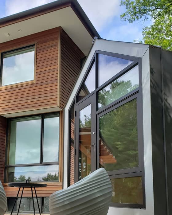 The Perfect Companion. 

A private guest room without rearranging your life.

#VosBunkie Nice fit!

#BunkieCo #BackyardBunkie #CompactDesign #PrivateGuestRoom #Staycation #CozyCabin #PreFabKits