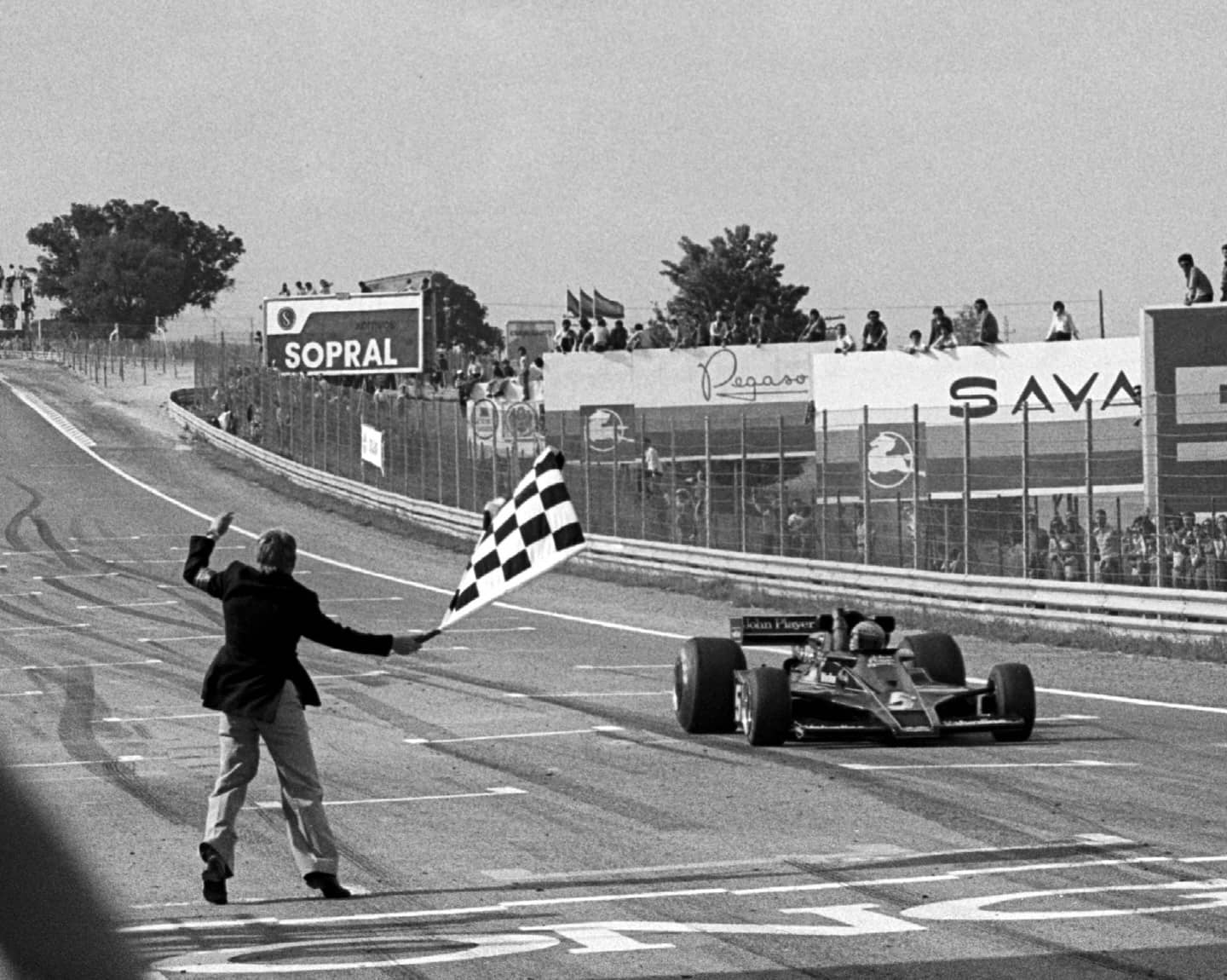 An Instagram post for FORMULA E