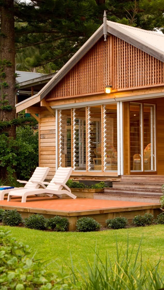 Summer isn’t over yet in Toowoon Bay! This weekend only – super specials on selected Beachfront rooms 😍☀️🏖️ Long walks on the beach, complimentary breakfast, before dinner cocktails at our bar with a view, dinner at Kims restaurant and stroll back to your bungalow – In every breath, find a moment of peace. Call us for details! Remember we are adults only!  Special available Friday 17 – Sunday 19 April 2026 #kimsbeachsideretreat #ilovecentralcoast