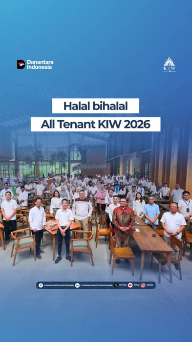 PT Kawasan Industri Wijayakusuma telah melaksanakan kegiatan Halal Bihalal bersama seluruh tenant pada 07 April 2026 sebagai momentum untuk mempererat silaturahmi dan memperkuat hubungan baik yang telah terjalin.

Kegiatan ini diawali dengan suasana penuh kebersamaan melalui saling memaafkan antar seluruh pihak yang hadir, sebagai wujud nilai harmonisasi dan kolaborasi yang menjadi fondasi dalam membangun ekosistem kawasan industri yang sehat dan berkelanjutan.

Selain menjadi ajang mempererat hubungan, kesempatan ini juga dimanfaatkan untuk menyampaikan update progres operasional kawasan kepada seluruh tenant, sebagai bentuk transparansi, komitmen pelayanan, dan upaya peningkatan kualitas layanan di tahun 2026 agar semakin baik serta terus berkembang.

PT KIW percaya bahwa setiap langkah pengembangan kawasan selalu diarahkan untuk memberikan yang terbaik bagi tenant, sejalan dengan jargon perusahaan: “Best Location for Better Investment.”

Melalui kegiatan ini, diharapkan sinergi yang terjalin antara perusahaan dan tenant semakin kuat, sehingga bersama-sama dapat menciptakan pertumbuhan bisnis yang lebih optimal di masa mendatang.

#HalalBihalal #PTKIW #TenantEngagement #CorporateCommunication #BestLocationForBetterInvestment