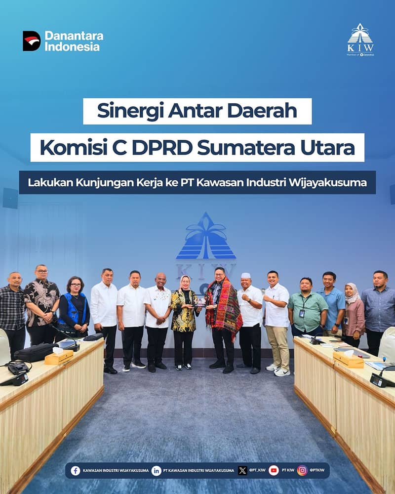 PT Kawasan Industri Wijayakusuma (KIW) menerima kunjungan kerja dari Komisi C DPRD Provinsi Sumatera Utara bersama jajaran perangkat daerah Provinsi Sumatera Utara pada Kamis, 26 Februari 2026, bertempat di opsroom PT KIW Semarang.

Kunjungan ini dilaksanakan berdasarkan Keputusan Badan Musyawarah DPRD Provinsi Sumatera Utara tanggal 28 Januari 2026 mengenai jadwal kegiatan DPRD Provinsi Sumatera Utara bulan Februari 2026. Dalam kegiatan ini, Komisi C DPRD Sumatera Utara hadir bersama Biro Perekonomian Setda Provinsi Sumatera Utara, Badan Pendapatan Daerah Provinsi Sumatera Utara, serta Badan Keuangan dan Aset Daerah Provinsi Sumatera Utara.

Rombongan DPRD Sumatera Utara dipimpin oleh Rony R. Situmorang selaku Ketua Komisi C dari Fraksi NasDem, didampingi oleh Wakil Ketua Anita Lubis dari Fraksi Demokrat, serta sekretaris dan anggota Komisi C dari berbagai fraksi, yaitu Gerindra, Golkar, PDI Perjuangan, PKS, PAN, Hanura, dan PKB, bersama tim ahli serta staf Komisi C.

Dari pihak PT Kawasan Industri Wijayakusuma, kegiatan ini dihadiri langsung oleh Direktur Utama Ahmad Fauzie Nur, serta jajaran manajemen PT KIW.

Kegiatan kunjungan diawali dengan penayangan video company profile PT KIW. Selanjutnya Direktur Utama PT KIW menyampaikan sambutan serta paparan mengenai profil dan pengembangan kawasan industri. Agenda kemudian dilanjutkan dengan sambutan dari pimpinan Komisi C DPRD Sumatera Utara, sesi diskusi interaktif, serta ditutup dengan sesi foto bersama dan penyerahan plakat sebagai simbol apresiasi dan penguatan hubungan kelembagaan.

Melalui kunjungan kerja ini, diharapkan terbangun pertukaran informasi dan pengalaman dalam pengelolaan kawasan industri, sekaligus memperkuat sinergi antar daerah dalam mendorong pertumbuhan ekonomi dan investasi nasional.