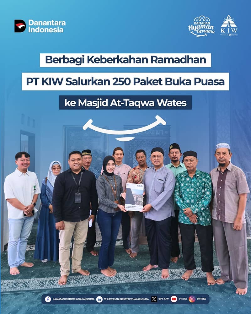 Semangat berbagi di bulan suci Ramadhan terus diwujudkan oleh PT Kawasan Industri Wijayakusuma (PT KIW) melalui Program Tanggung Jawab Sosial dan Lingkungan (TJSL).

Sebagai tindak lanjut dari pelaksanaan Bazaar Ramadhan yang telah dilaksanakan sebelumnya, Tim TJSL PT KIW menyalurkan hasil kegiatan tersebut kepada masyarakat melalui Masjid At-Taqwa Wates, Kecamatan Ngaliyan, Kota Semarang. Bantuan yang diberikan berupa 250 paket buka puasa untuk jamaah dan warga sekitar.

Penyerahan bantuan dilaksanakan secara simbolis pada Kamis, 05 Maret 2026, sebagai bentuk dukungan PT KIW terhadap kegiatan sosial dan keagamaan masyarakat di bulan Ramadhan.

Program ini juga sejalan dengan rangkaian Kegiatan Ramadhan 1447 H yang diselenggarakan oleh Panitia Ramadhan Masjid At-Taqwa Wates Semarang, yang menghadirkan berbagai aktivitas keagamaan dan sosial dengan melibatkan jamaah serta masyarakat sekitar.

Melalui kegiatan ini, PT KIW berharap bantuan yang diberikan dapat memberikan manfaat bagi masyarakat serta menambah keberkahan dalam menjalankan ibadah di bulan suci Ramadhan.

#PTKIW
#Ramadhan1447H
#TJSLKIW
#NyamanBersama