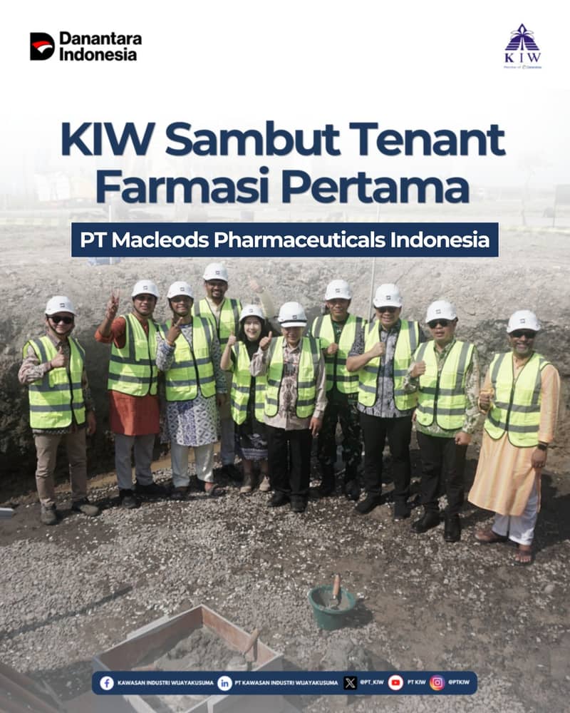 PT Kawasan Industri Wijayakusuma (KIW) kembali menegaskan komitmennya dalam mendorong pertumbuhan industri nasional melalui kehadiran tenant baru di sektor strategis. Direktur Utama PT KIW secara langsung menghadiri kegiatan groundbreaking PT Macleods Pharmaceuticals Indonesia yang berlokasi di kawasan industri KIW.

Kehadiran PT Macleods Pharmaceuticals Indonesia menjadi tonggak penting bagi KIW sebagai tenant pertama di bidang farmasi. Hal ini menandai diversifikasi sektor industri di kawasan sekaligus memperkuat posisi KIW sebagai kawasan industri yang adaptif dan berdaya saing tinggi.

Momentum ini tidak hanya menjadi simbol dimulainya pembangunan fasilitas industri, tetapi juga mencerminkan kepercayaan investor terhadap potensi dan kesiapan infrastruktur KIW dalam mendukung pertumbuhan industri berkelanjutan.

Diharapkan, kehadiran PT Macleods Pharmaceuticals Indonesia dapat memberikan kontribusi signifikan terhadap pengembangan kawasan, menciptakan peluang ekonomi baru, serta mempererat sinergi yang saling menguntungkan antara kedua belah pihak.

KIW akan terus berkomitmen menghadirkan ekosistem industri yang unggul, inklusif, dan berorientasi masa depan.