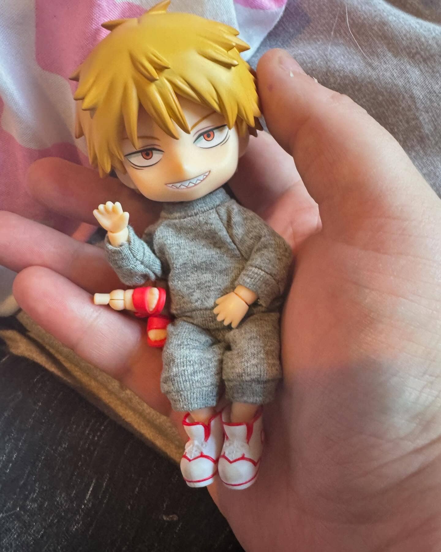 Got an outfit for my Denji Nendoroid doll! I ordered it from gamersheek when I ordered him with another outfit, but the second outfit wasn’t in the box with this one, the outfits are both Special Order Products, so I’m wondering if it’s on it’s way and it’s just coming in a different box.
•
•
•